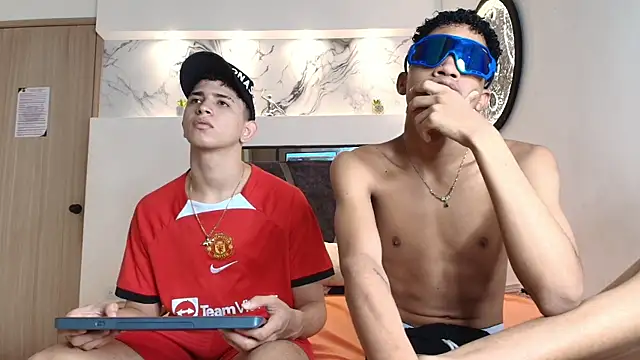 KING OFF BOYS online show from October 14, 1:34 pm