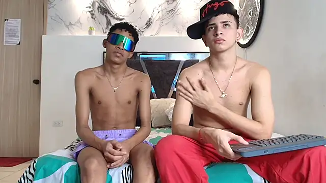 KING OFF BOYS online show from October 22, 1:22 pm