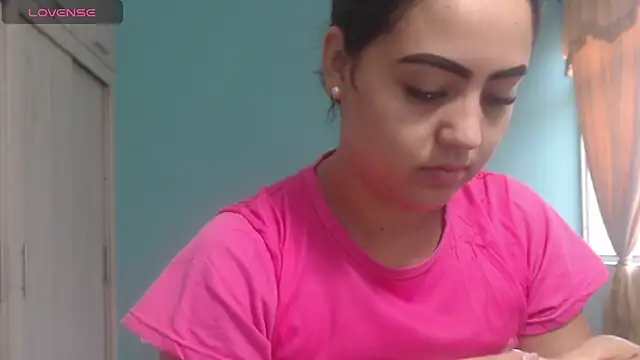 Anthonela Queen online show from December 15, 12:31 pm