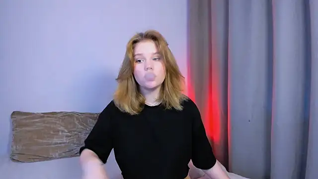 LaseyMoon online show from September 26, 11:14 am