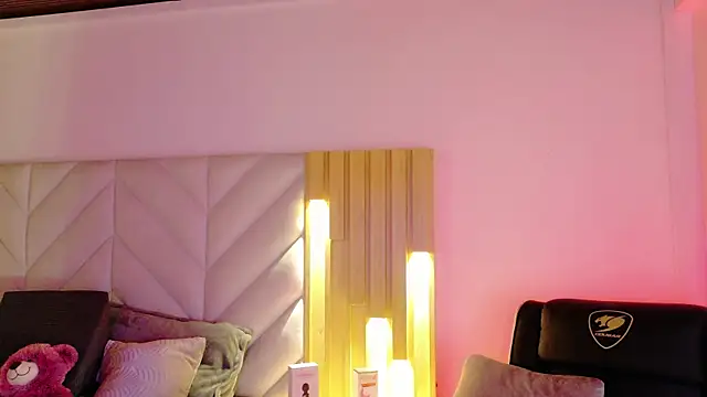 Snapshot of Anaise_latif chatting on March 20, 11:48 am Anaise latif online show from March 20, 11:48 am