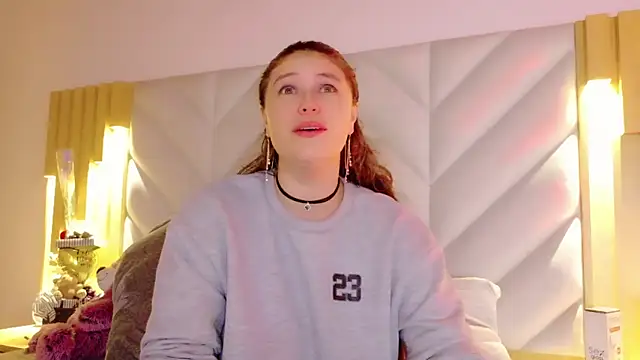 Snapshot of Anaise_latif chatting on March 27, 11:37 pm Anaise latif online show from March 27, 11:37 pm