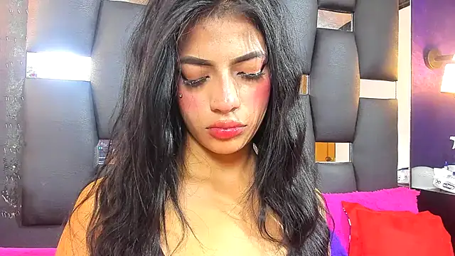 EMYCLARK01 online show from November 23, 2:11 am