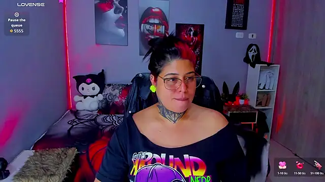 Veronika metal online show from October 31, 4:02 am