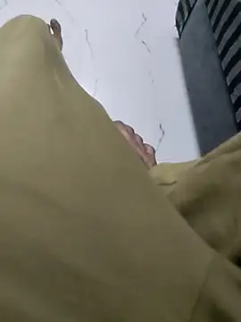 Snapshot of Virgiboy121 chatting on September 21, 12:18 pm Virgiboy121 online show from September 21, 12:18 pm