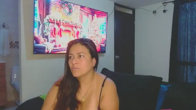 roxanasexy2025 online show from December 22, 12:02 pm