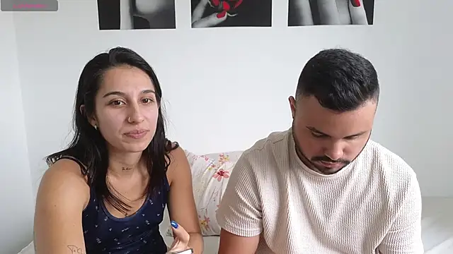 Snapshot of khalidferrer chatting on March 7, 3:39 pm khalidferrer online show from March 7, 3:39 pm