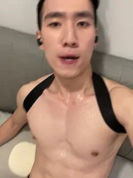 Hon1069 online show from March 5, 8:10 pm