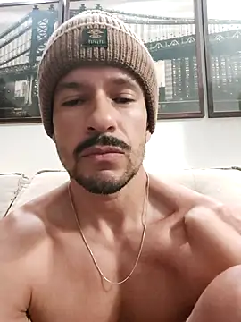 Snapshot of juniortche1313 chatting on October 8, 8:50 pm juniortche1313 online show from October 8, 8:50 pm