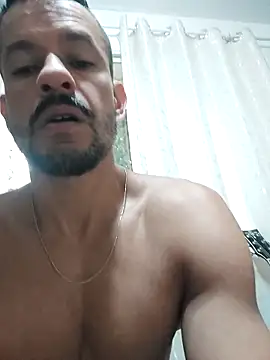 Snapshot of juniortche1313 chatting on October 12, 2:16 pm juniortche1313 online show from October 12, 2:16 pm