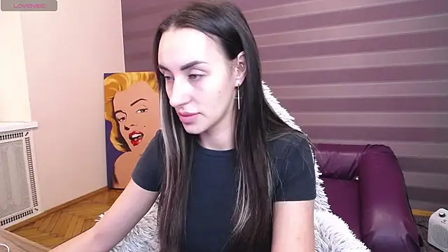 JenniferStone online show from March 4, 7:58 am