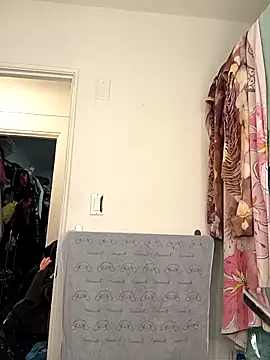 Foxxyhoneypott online show from March 29, 2:11 am