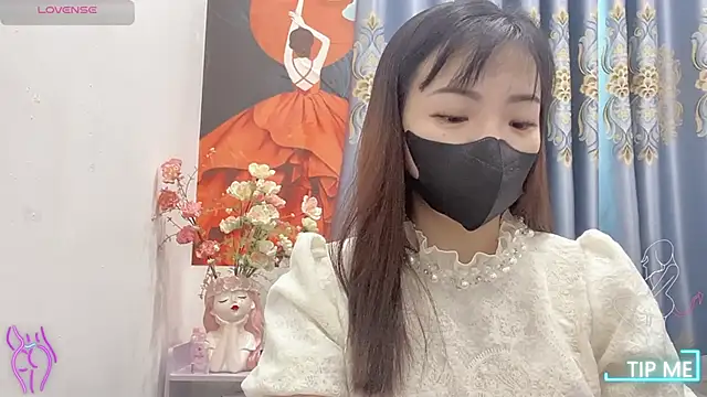 Snapshot of shishi_101 chatting on February 5, 2:05 am shishi 101 online show from February 5, 2:05 am