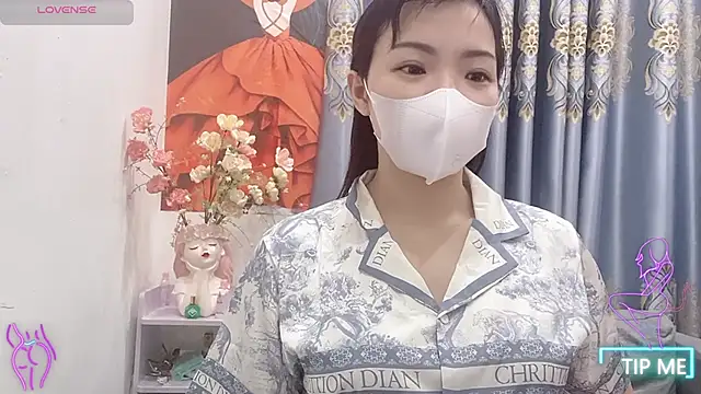 Snapshot of shishi_101 chatting on February 11, 2:49 am shishi 101 online show from February 11, 2:49 am