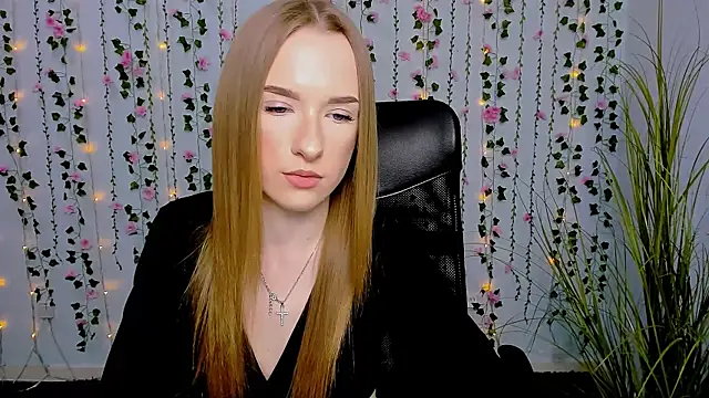 doll vey online show from March 7, 3:39 pm