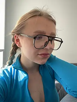 EvaBrooklyn online show from February 27, 12:13 pm