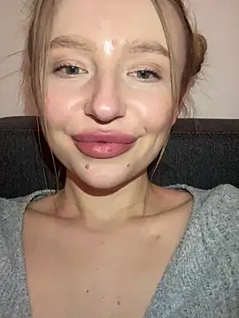 EvaBrooklyn online show from March 7, 6:54 pm