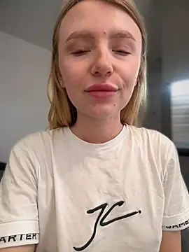 EvaBrooklyn online show from March 13, 3:33 am