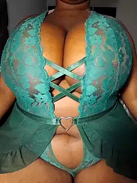 Snapshot of wamie12 chatting on November 26, 9:38 pm wamie12 online show from November 26, 9:38 pm