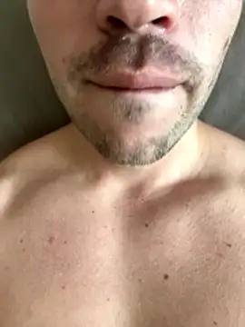 Snapshot of shuki0101 chatting on January 17, 8:01 pm shuki0101 online show from January 17, 8:01 pm