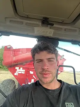 Snapshot of shuki0101 chatting on April 14, 7:53 pm shuki0101 online show from April 14, 7:53 pm