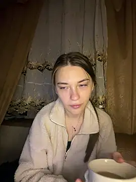 Snapshot of MrrKate chatting on April 22, 1:08 am MrrKate online show from April 22, 1:08 am