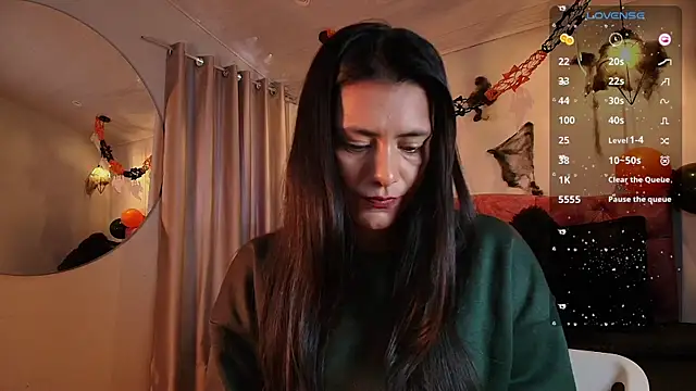 miaoconell online show from October 28, 8:33 pm