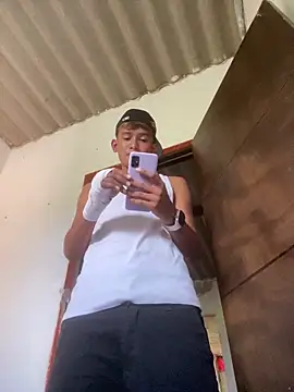 Babyalienqm online show from March 14, 7:08 pm