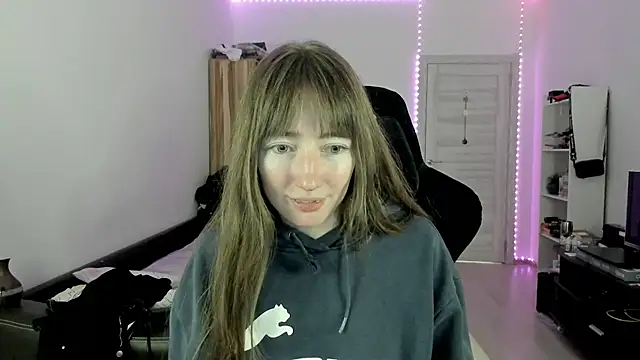 bekkawell online show from December 18, 3:29 pm