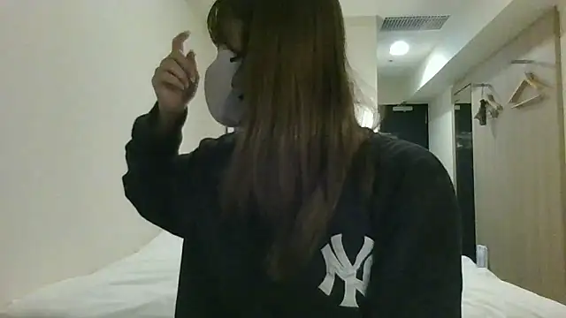 Snapshot of Sakusaku0522 chatting on November 18, 1:11 am Sakusaku0522 online show from November 18, 1:11 am