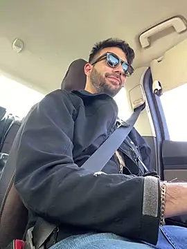 YJeromZCoxk online show from March 19, 12:45 pm