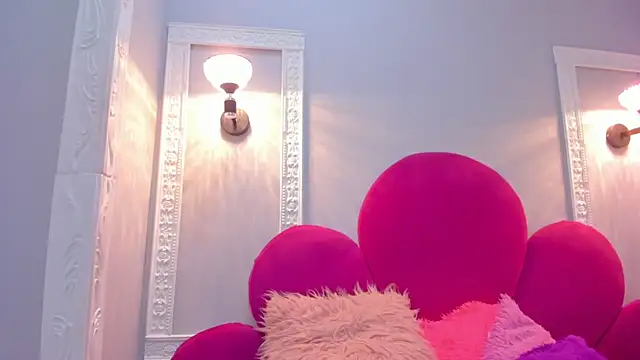 Bonniie 22 online show from October 27, 2:54 pm