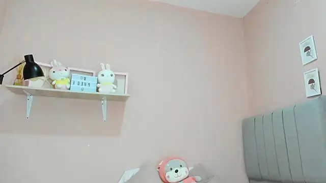 Snapshot of mary_cute9 chatting on October 4, 12:14 pm mary cute9 online show from October 4, 12:14 pm
