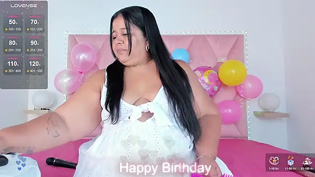 LunaaSweett online show from September 14, 1:54 pm