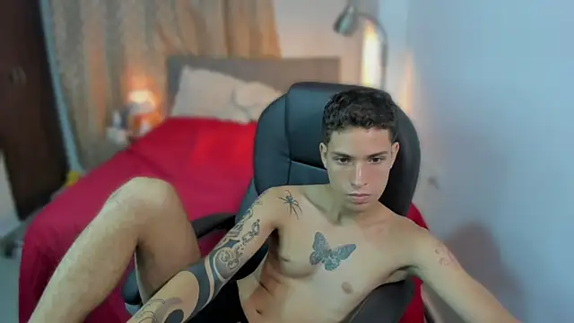 Snapshot of domi_master chatting on November 5, 2:55 am domi master online show from November 5, 2:55 am