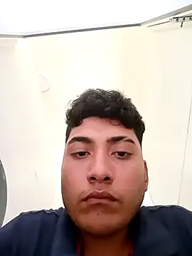 crisssalazar online show from September 12, 9:15 pm