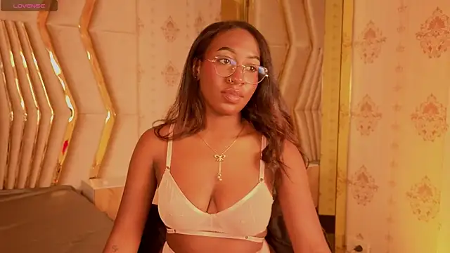 Qeen blackk online show from February 6, 11:52 pm