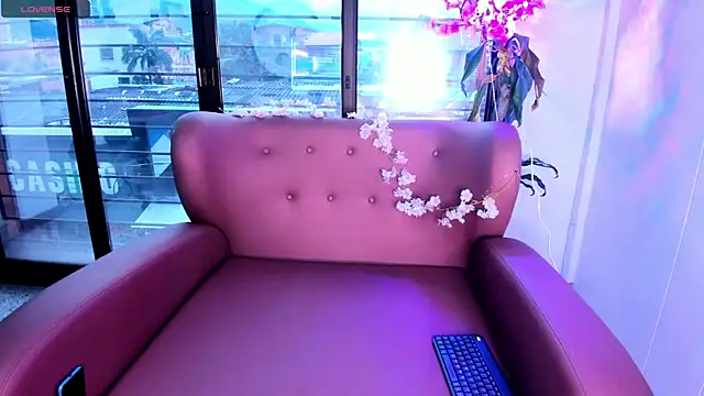 Mitsu Kawii online show from November 20, 9:03 pm