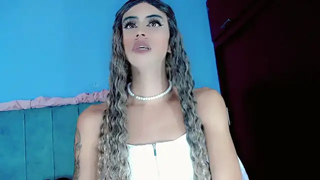 Snapshot of Anastasia_hots chatting on February 27, 5:15 pm Anastasia hots online show from February 27, 5:15 pm