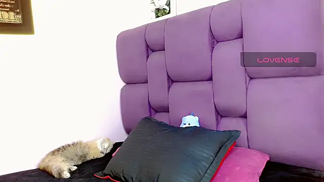 Snapshot of Anastasia_hots chatting on March 18, 12:05 am Anastasia hots online show from March 18, 12:05 am