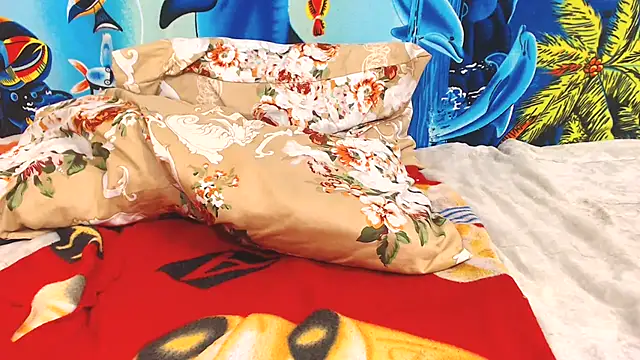 ChocolateClit online show from September 20, 12:00 am