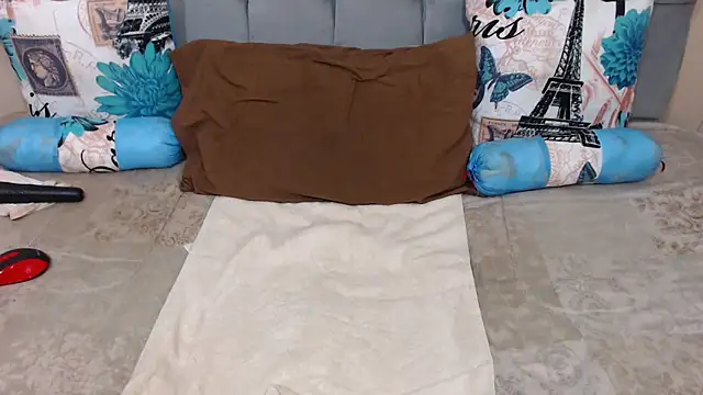 ChocolateClit online show from December 15, 7:29 pm