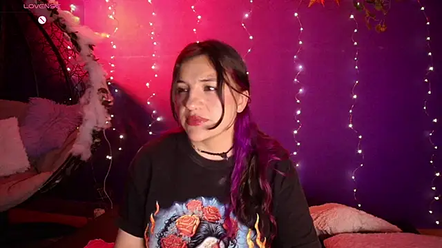 TaraTaylorr online show from November 16, 7:14 am