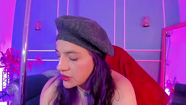 TaraTaylorr online show from February 7, 3:21 am