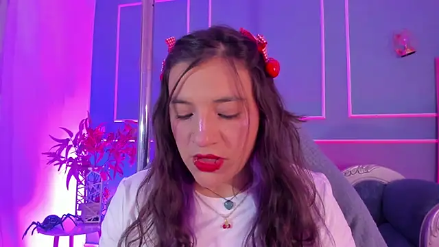 TaraTaylorr online show from February 17, 3:25 am