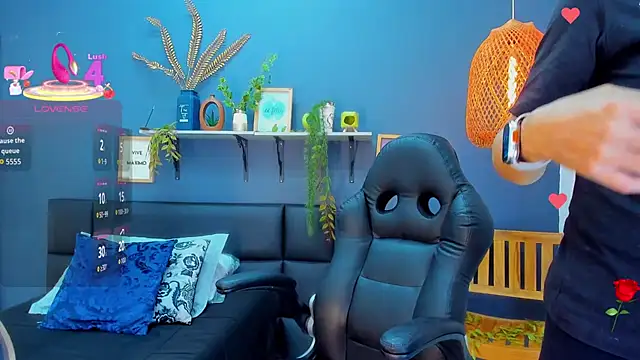 yessila parker online show from February 17, 10:12 am