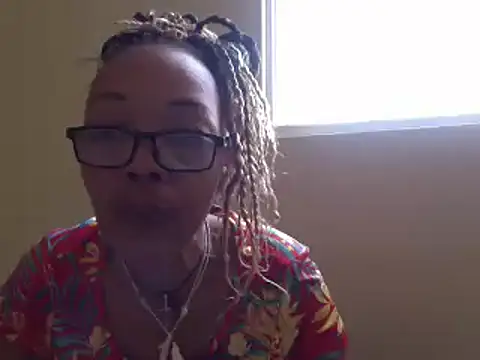 Snapshot of Ladyzee25 chatting on July 28, 6:20 pm Ladyzee25 online show from July 28, 6:20 pm