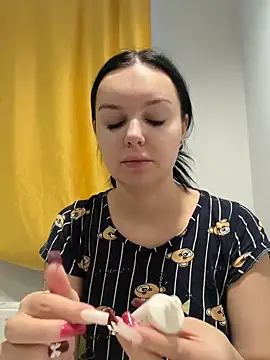 Miss Vic online show from December 21, 10:00 am