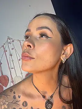 Snapshot of HotAlana_ chatting on May 2, 2:16 am HotAlana online show from May 2, 2:16 am