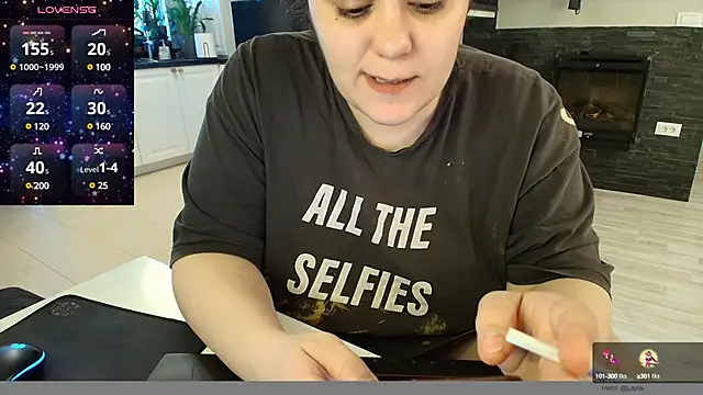 Layla- online show from January 28, 10:45 am